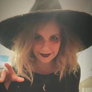 Meet your Posher, Hillary